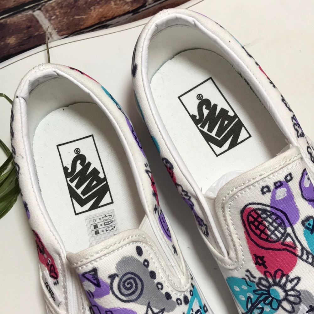 💙Vans Canvas Hand painted Christmas Edition Slip On Shoes - Picture 2 of 16